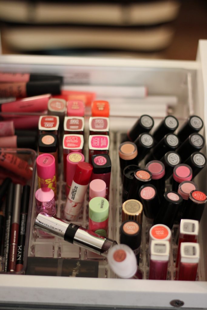 lipstick organizer